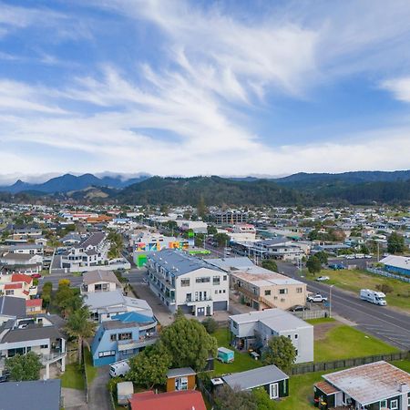 Coast Awhile - Whangamata Holiday Home ภายนอก รูปภาพ