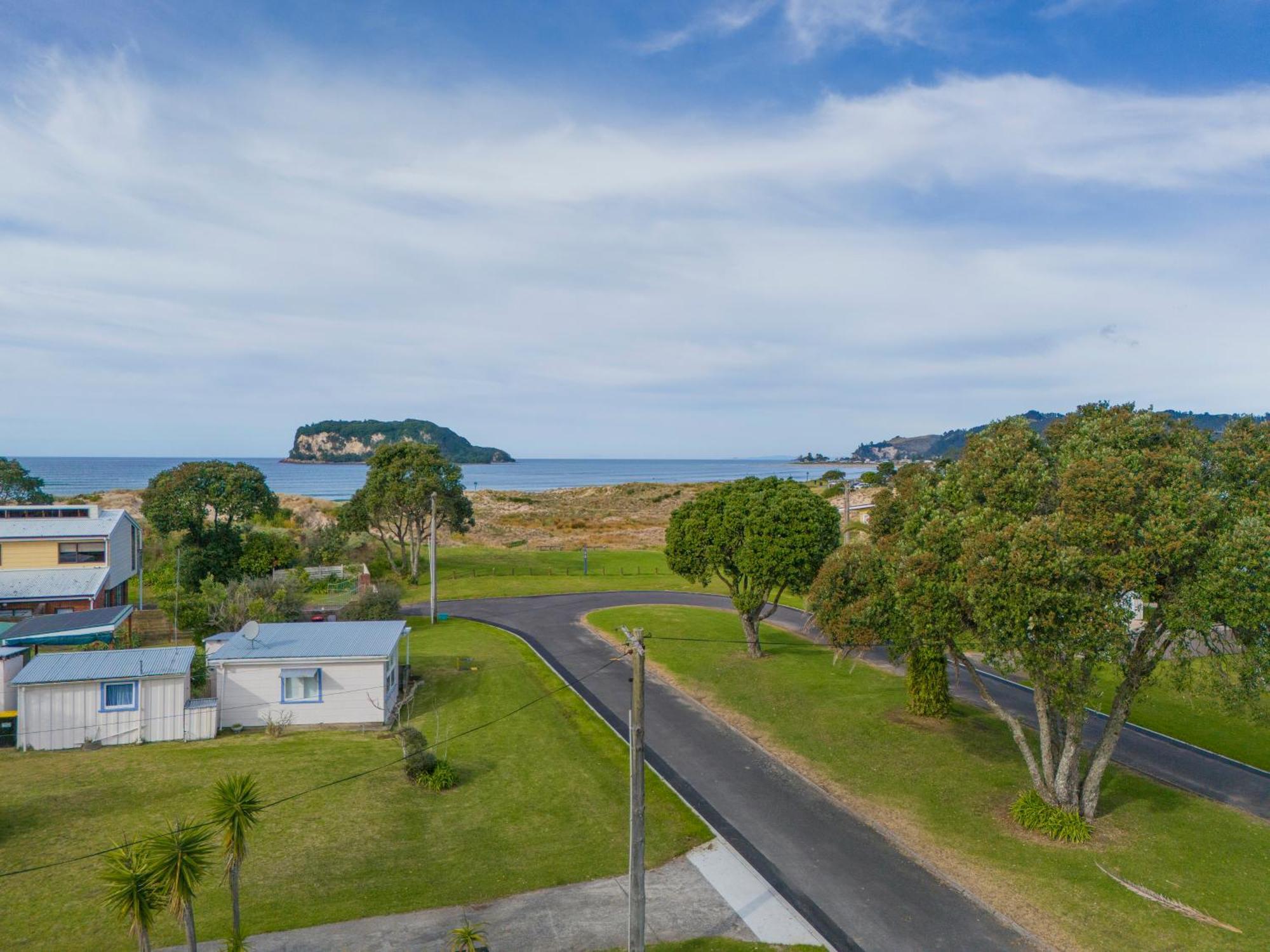 Coast Awhile - Whangamata Holiday Home ภายนอก รูปภาพ